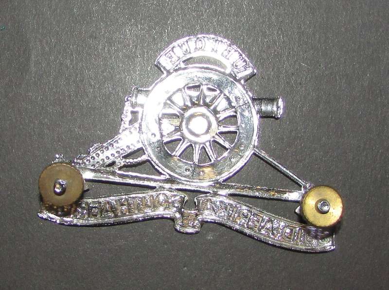 SADF - Artillery Cap Badge