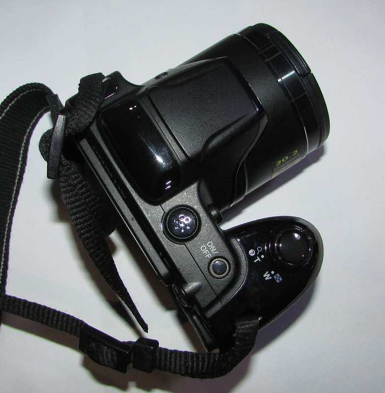 Nikon Coolpix L330 20.2MP Digital Camera with 26x Wide Optical (VR) ZoomNikon Coolpix L330 20.2MP Di