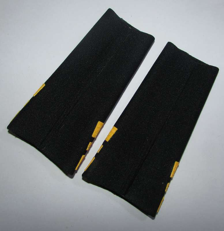 SADF - Navy Lieutenant-Commander Slip on Ranks