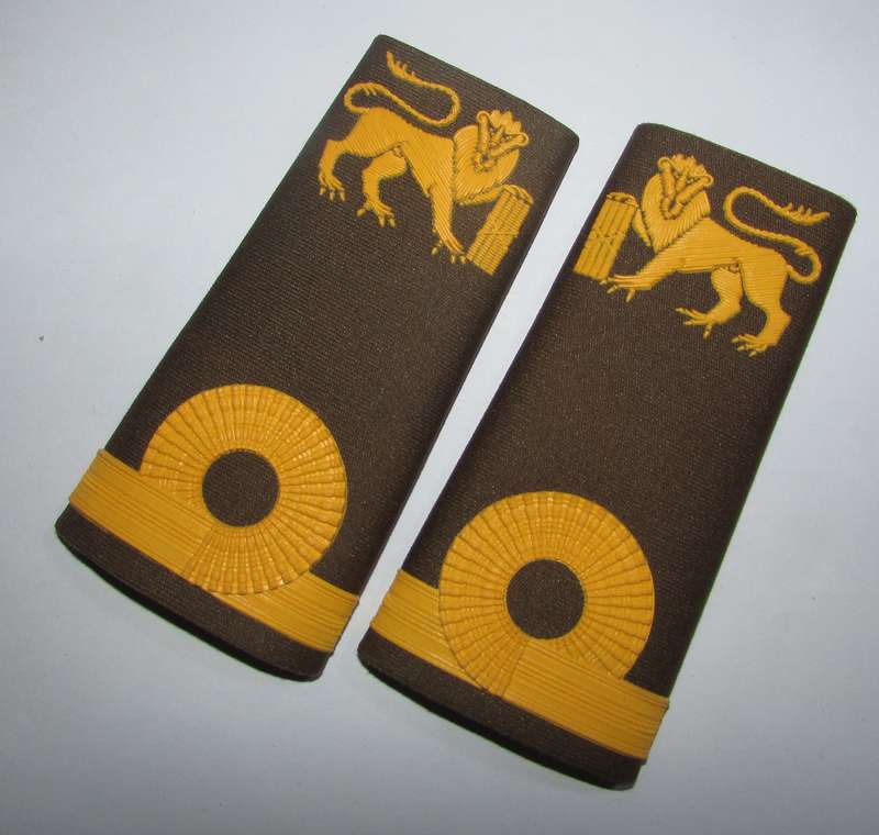 SADF - Navy Sub-Lieutenant Slip on Ranks