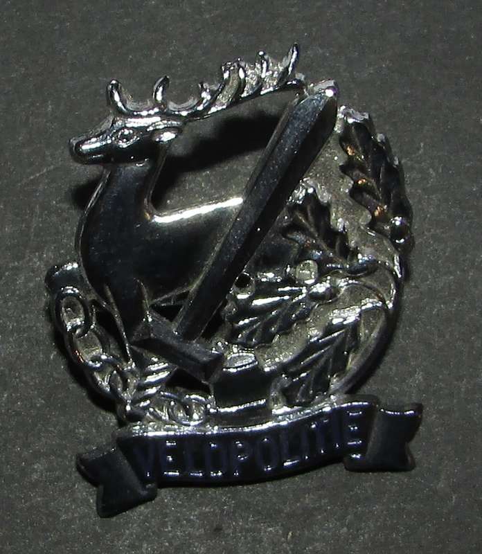 International - Field Police Cap Badge