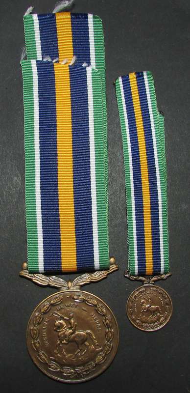 SADF - Full Size Plus Miniature De Wet Medals