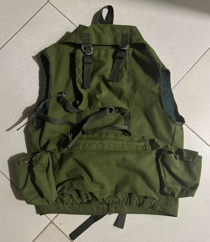 (Fereday's) Extra Large Load-Bearing Vest in Mint Condition ( Last One )