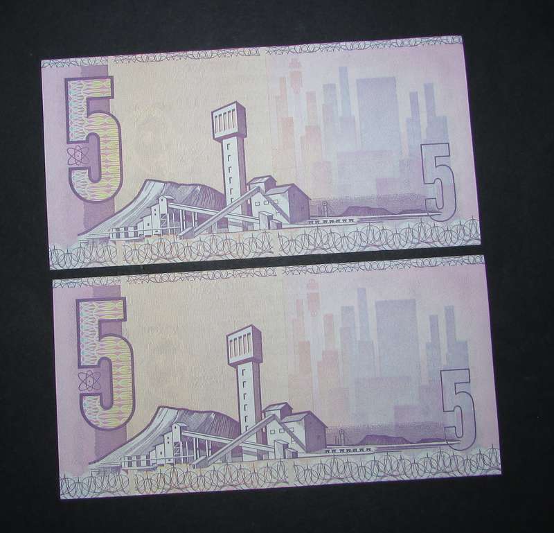 Republic of South African : CL Stals Five Rand Notes ( 2 by AA Notes In Sequence )