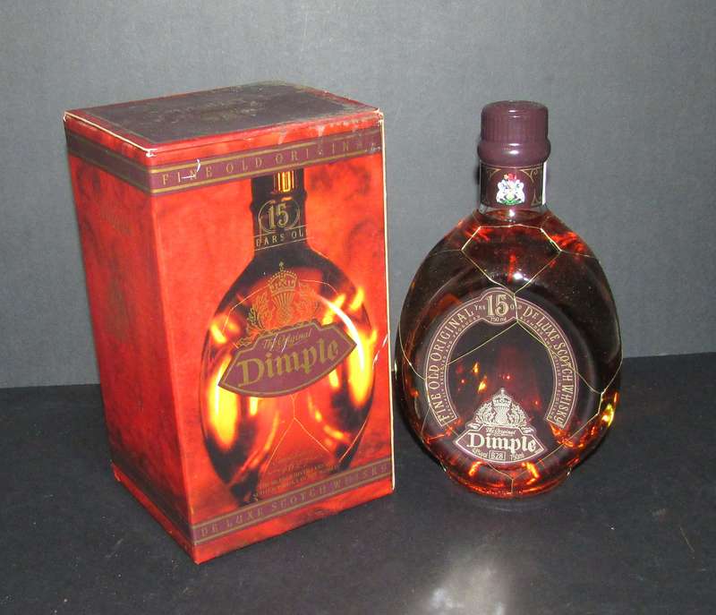 Dimple 15 Year Old Whisky with Box
