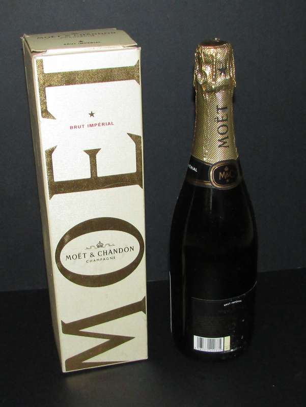 Moët & Chandon Champagne Imperial Brut 750ML