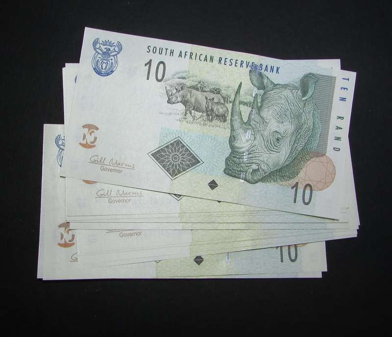 Republic of South Africa Gill Marcus R10.00 Notes in UNC - 17 Available