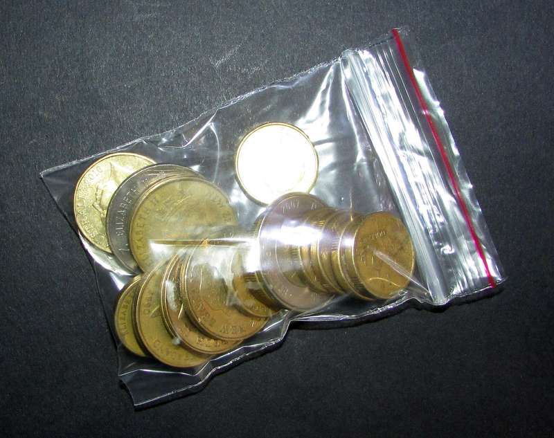 Dollar Coins - 6 Canadian/8 New Zealand/18 Australian - 32 in Total
