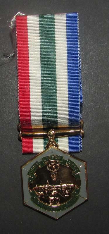 Suid-Afrikaanse Noodhulpliga / The South African First Aid League Medal for 30 Years Service