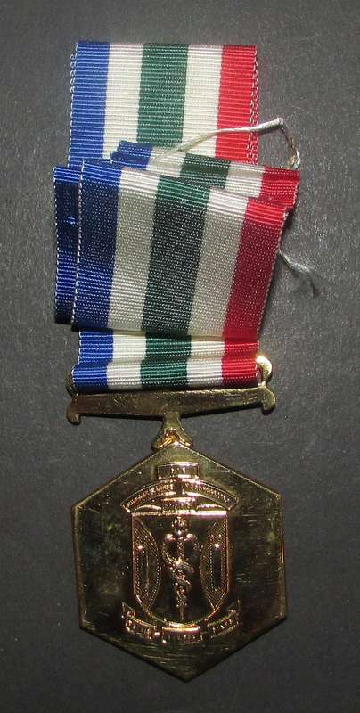 Suid-Afrikaanse Noodhulpliga / The South African First Aid League Medal for 30 Years Service