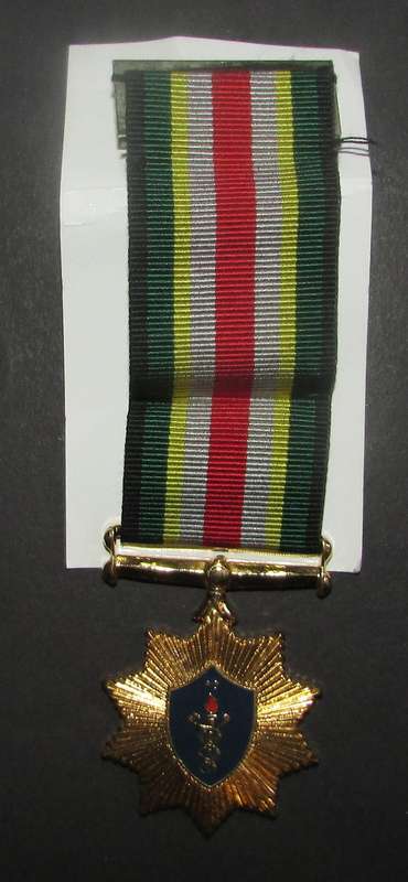 Suid-Afrikaanse Noodhulpliga / The South African First Aid League Medal for 10 Years Service