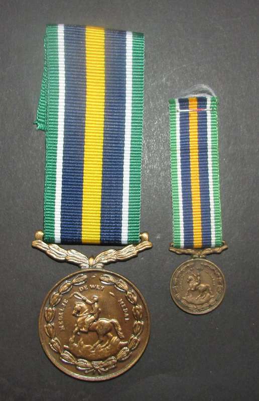 SADF - Full Size Plus Miniature De Wet Medal - Numbered