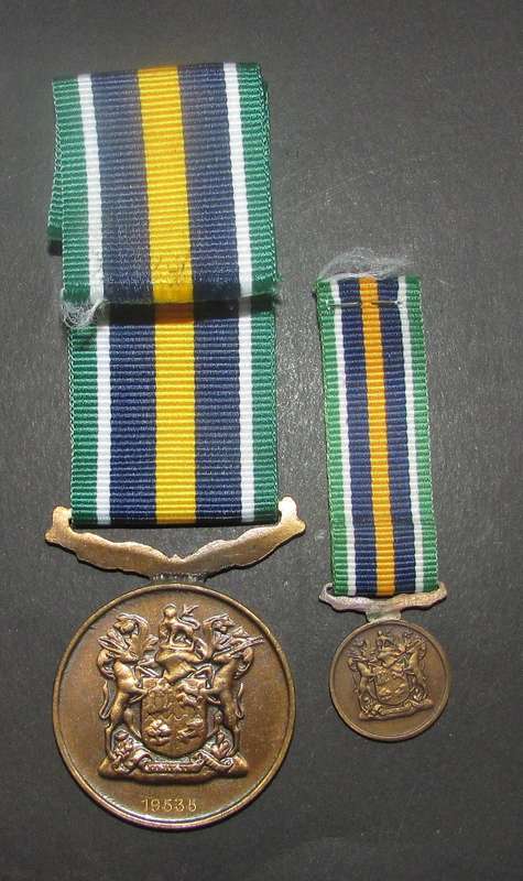 SADF - Full Size Plus Miniature De Wet Medal - Numbered