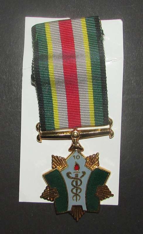 Suid-Afrikaanse Noodhulpliga / The South African First Aid League Medal for 10 Years Service