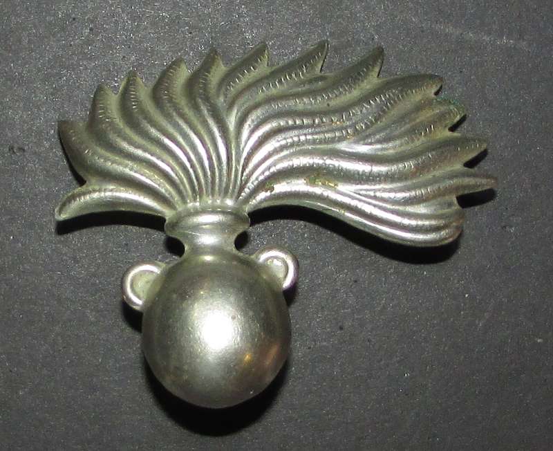 International - Italian Police Cap Badge