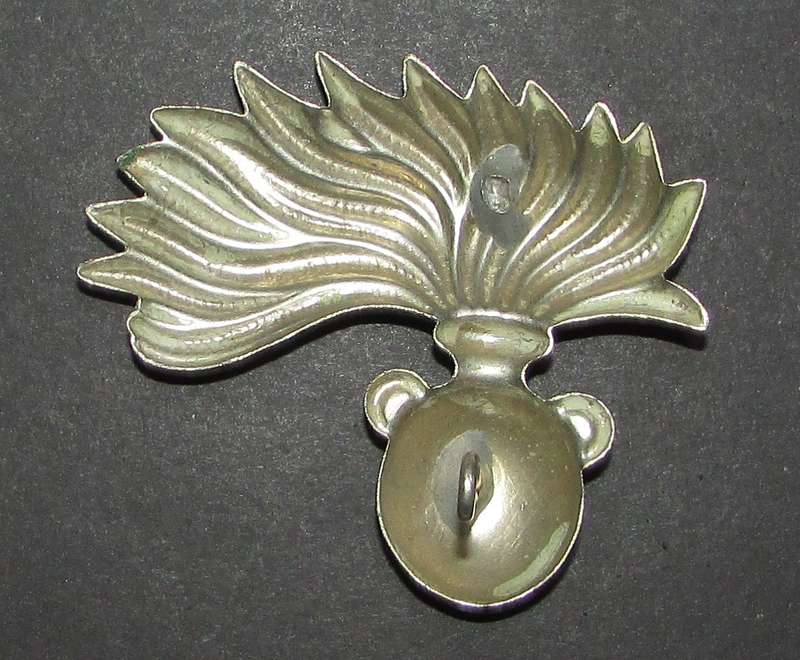 International - Italian Police Cap Badge