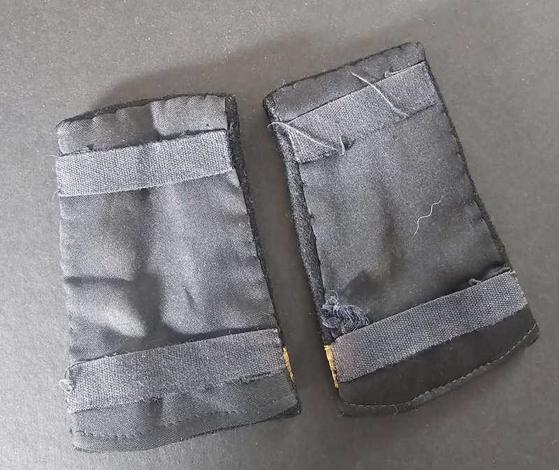 SADF - Navy Sub-Lieutenant Epauletter Pair