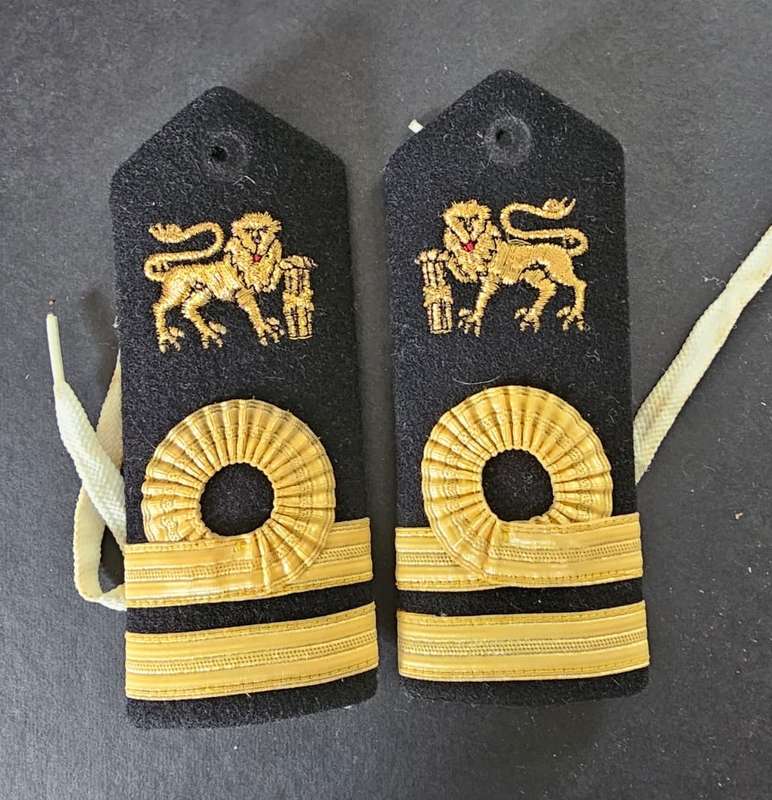 SADF - Navy Lieutenant Epauletter Pair