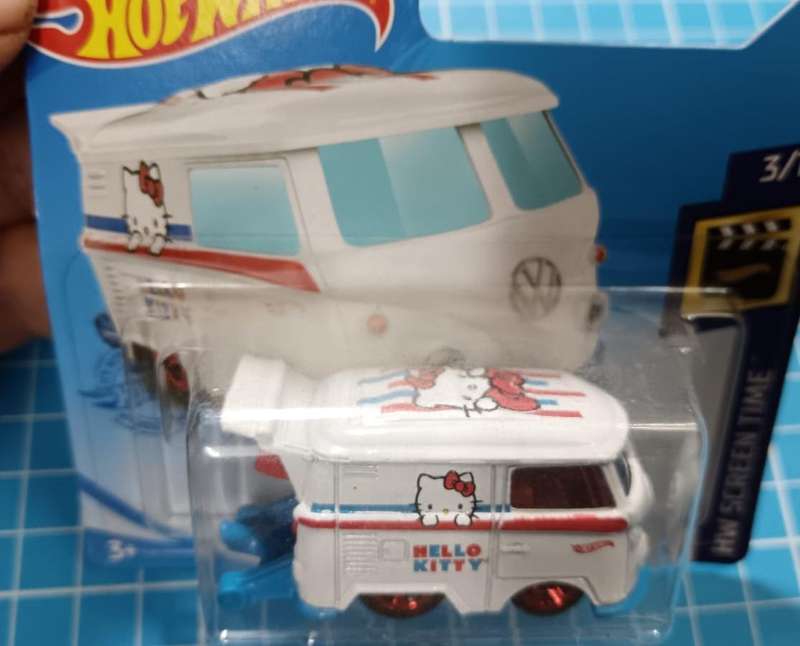 Hot Wheels Kool Kombi Hello Kitty White