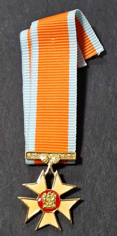 SADF Pro Virtute Decoration - Miniature - Marked 9ct Gold