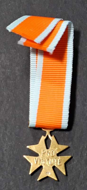 SADF Pro Virtute Decoration - Miniature - Marked 9ct Gold