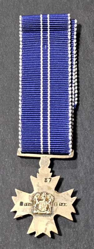 SADF - Miniature Southern Cross Decoration ( SAM - Numbered 37 )