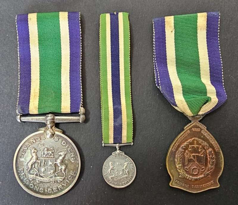 South African Prison Services Medals Awarded to: Head Warder G.van der Mescht