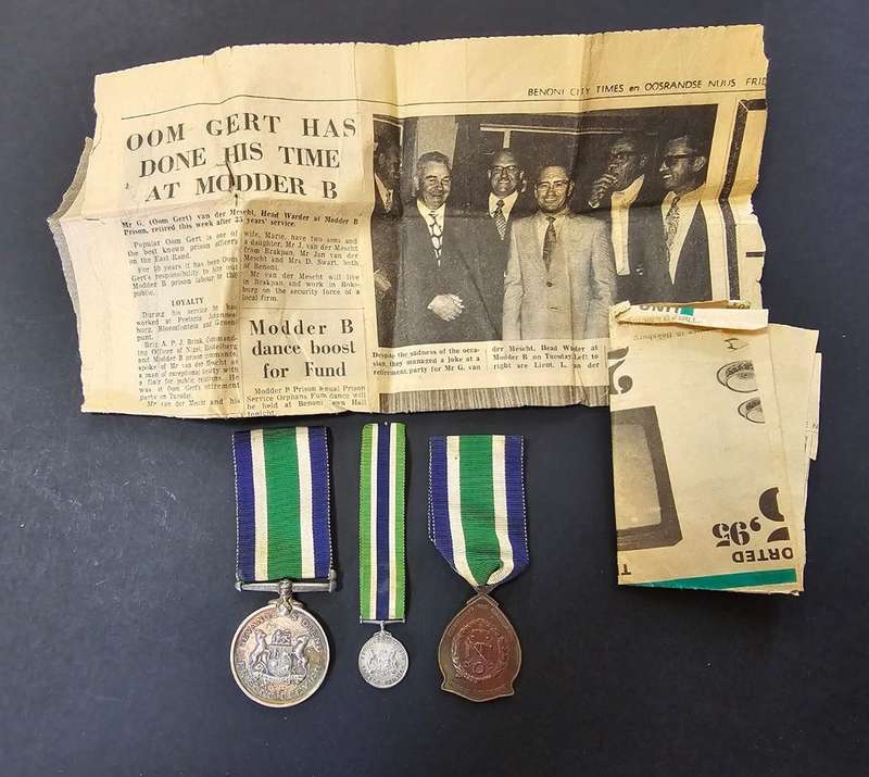 South African Prison Services Medals Awarded to: Head Warder G.van der Mescht
