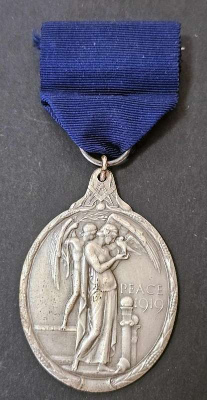 Sterling Silver 1919 Masonic Peace Medal in Original Case