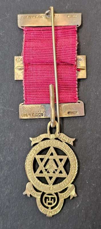 Sterling Silver Masonic Jewel in Original Case ( 17 Grams )