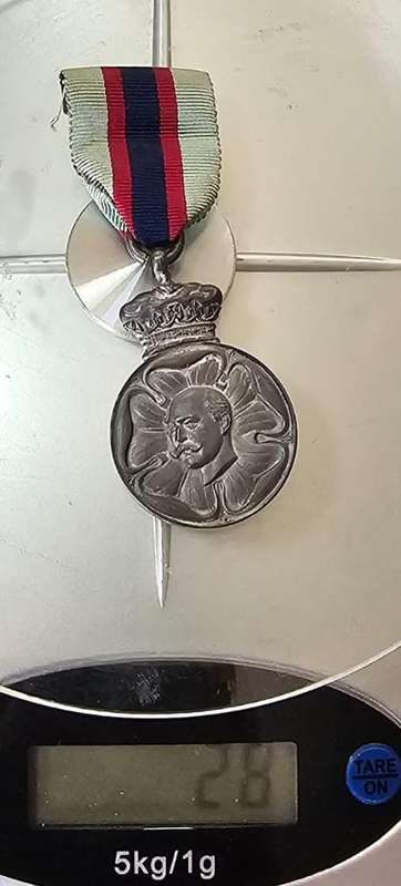 WWI Silver Masonic Medal, "H.R.H. The Duke of Connaught MWGM 1717-1917" ( Total Weight 28 Grams )