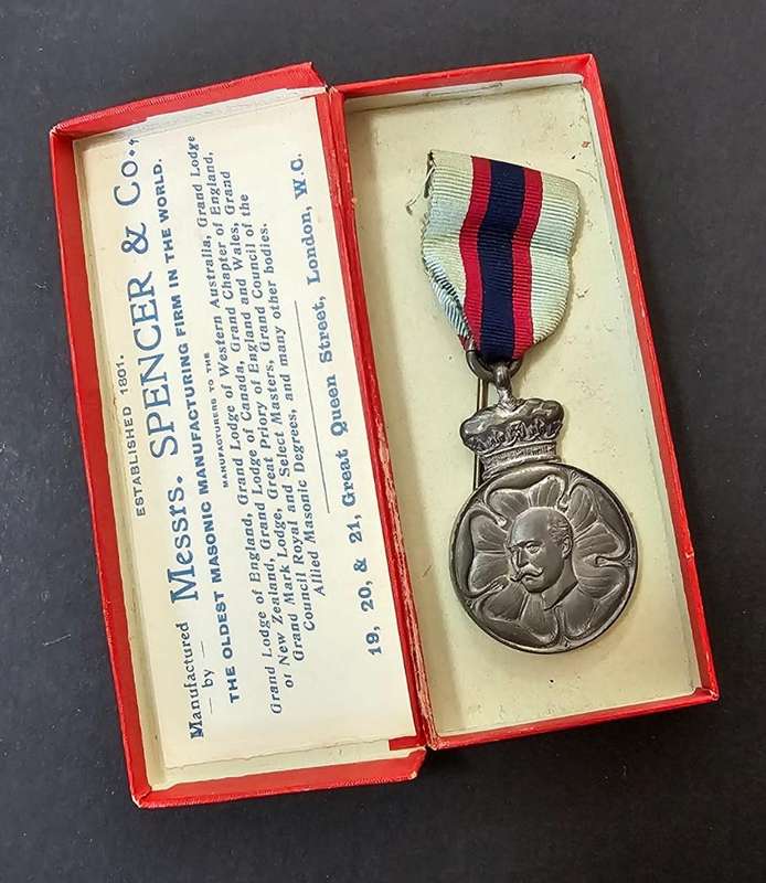 WWI Silver Masonic Medal, "H.R.H. The Duke of Connaught MWGM 1717-1917" ( Total Weight 28 Grams )