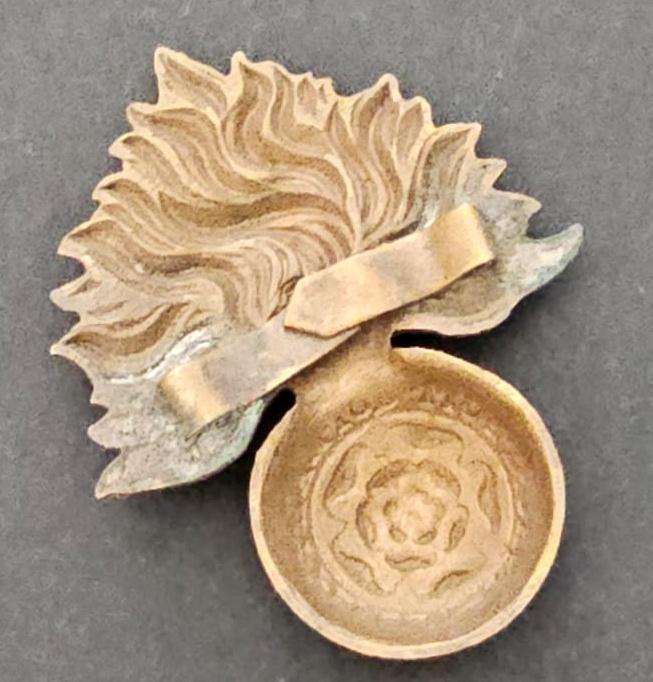 United Kingdom - WW11 The Royal Fusiliers Regiment Cap Badge