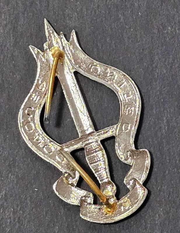 Belgium Army Commando Cap Badge