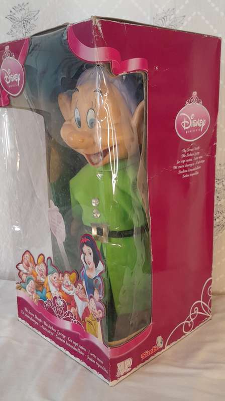 Rare Snow White Dopey figurine/doll