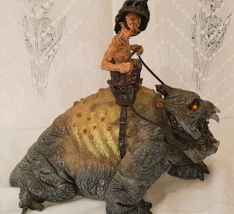 McFarlane Monsters: Series 2 (2003) Twisted Land of Oz Toto