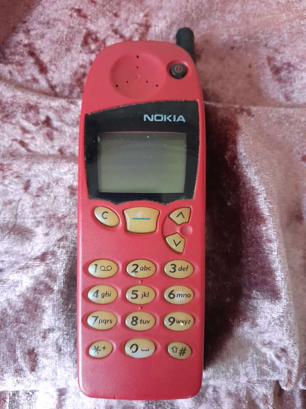 Retro Nokia 5110 phone