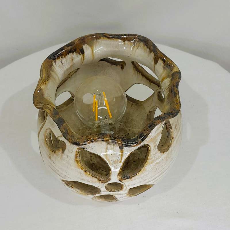 Vintage pottery/stoneware lamp
