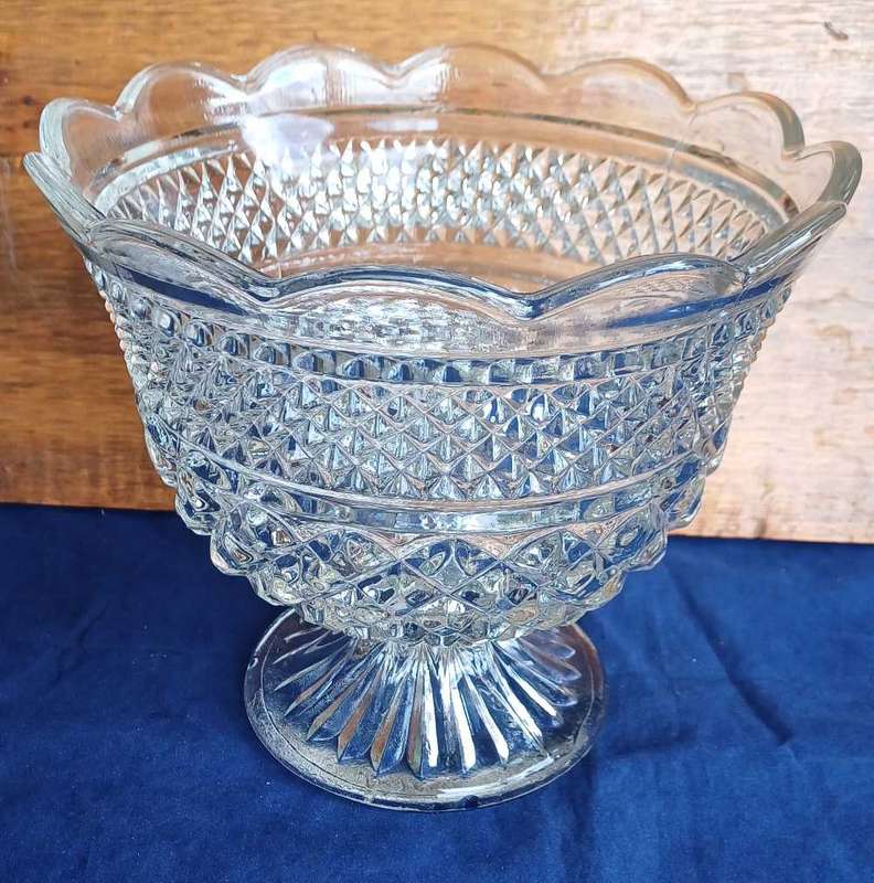 Vintage Anchor Hocking fruit bowl