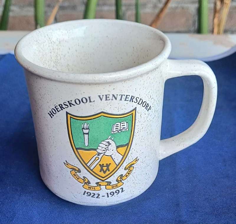 Hoerskool Ventersdorp 1922-1992 mug