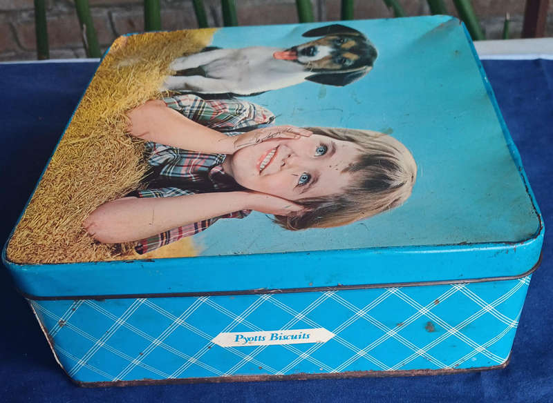 Vintage Pyotts biscuits tin