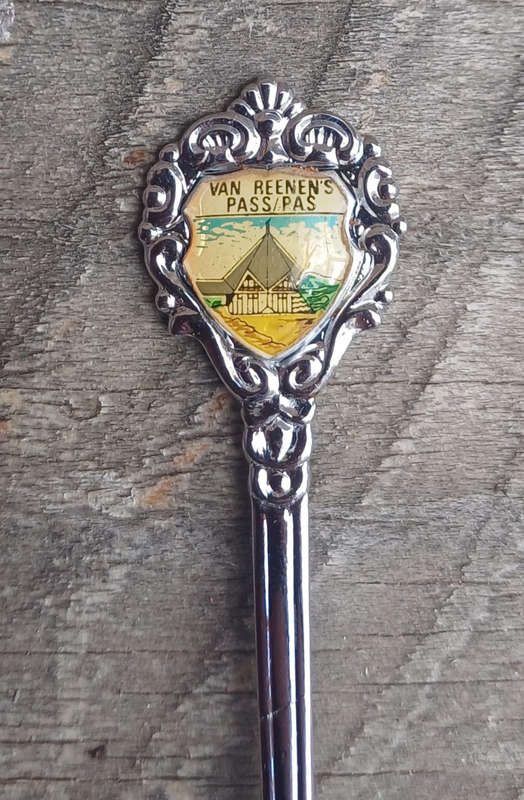 Van Reenens pass souvenir spoon