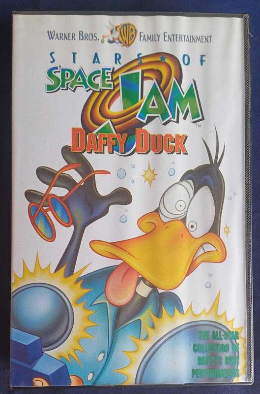 Stars of space jam: Daffy Duck vhs