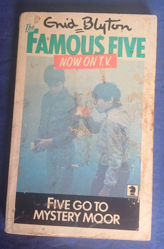Five go to mystery moor by Enid Blyton