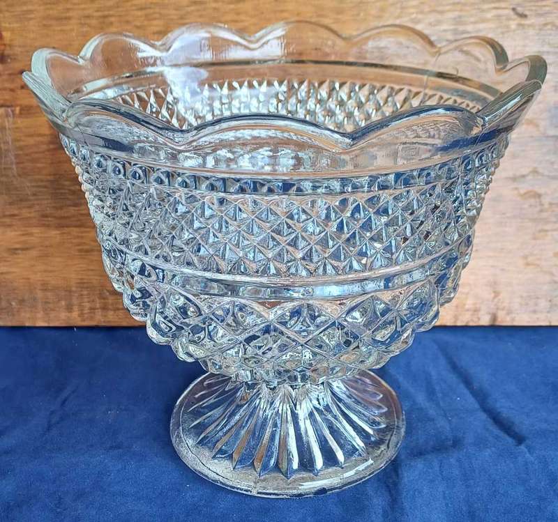 Vintage Anchor Hocking fruit bowl