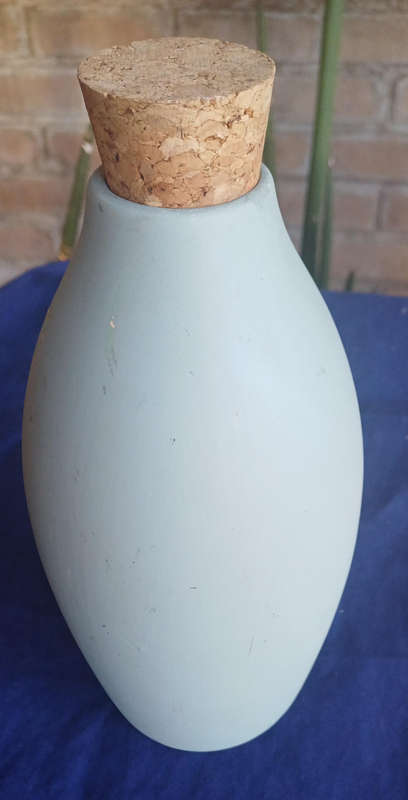 Decorative bottle/vase