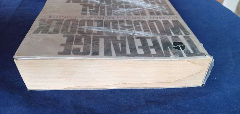 Tweetalige woordeboek