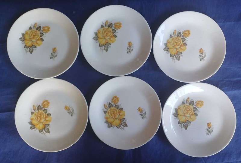 6 x Continental china side plates