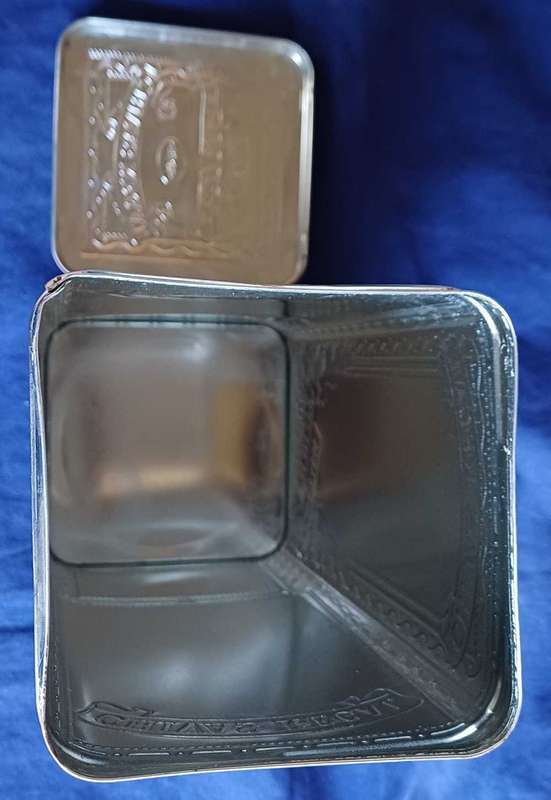 Chivas Regal tin