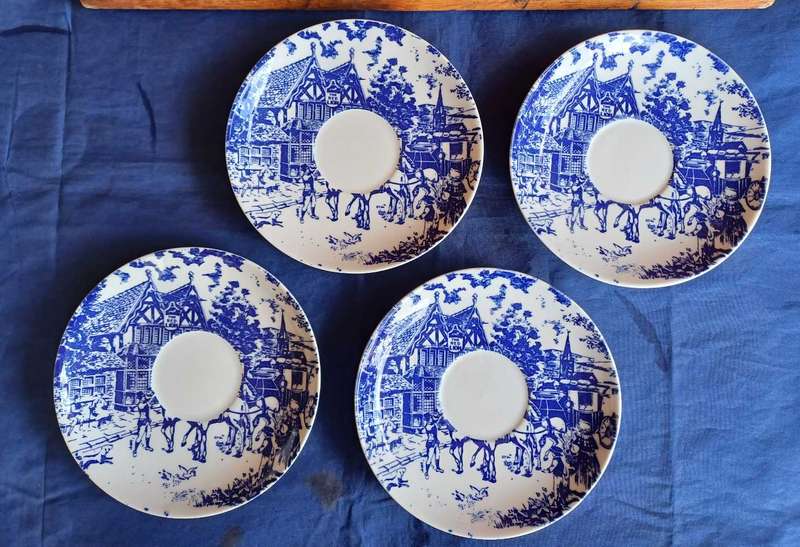 4 x Constantia china saucers